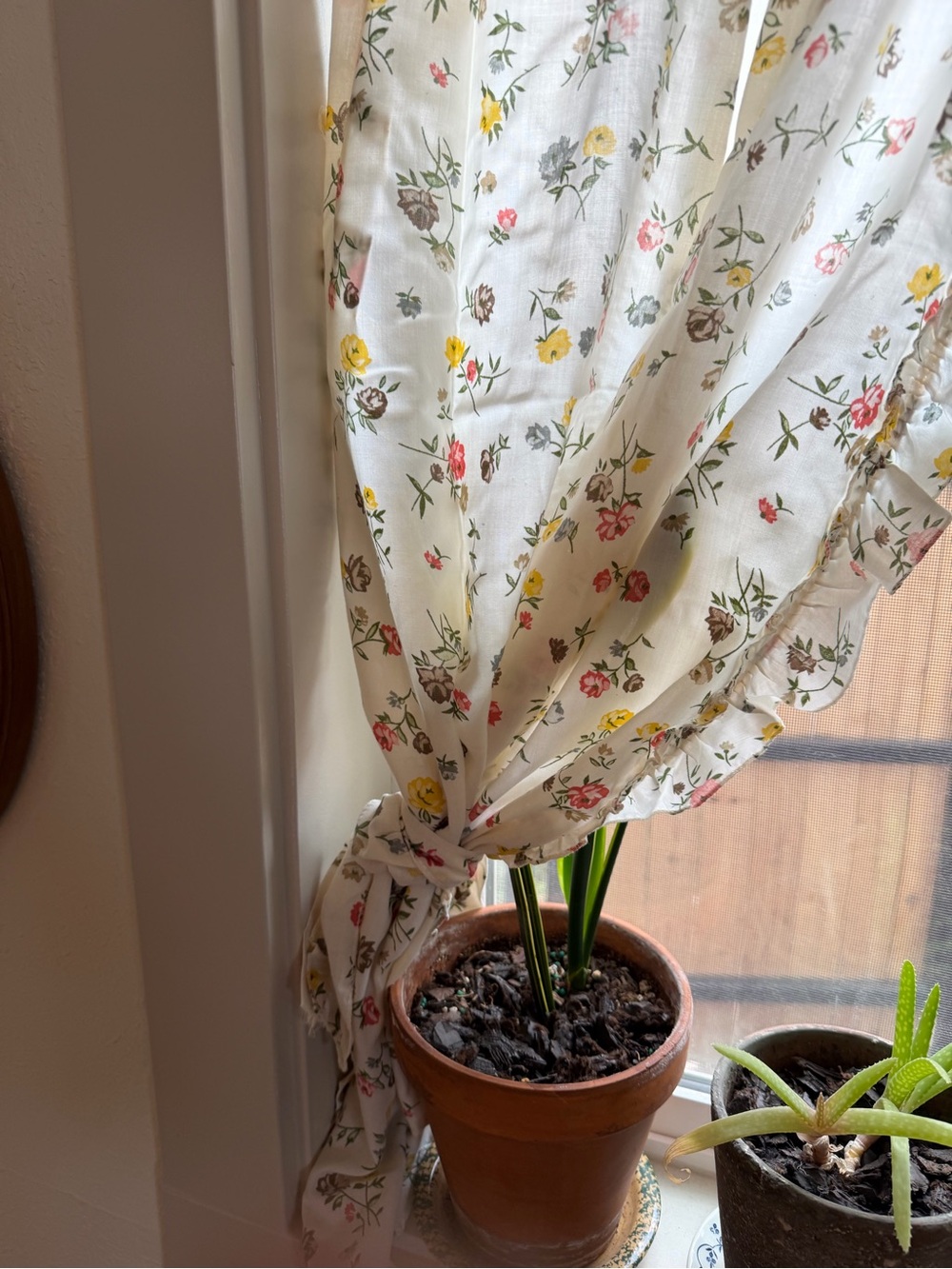 Vintage Floral Tie-Top Curtain Panel - Cream with Yellow & Pink Floral Print